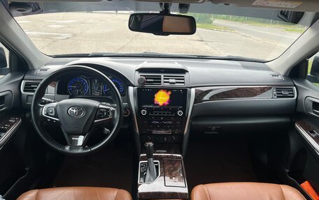 Toyota Camry, 2017 год, 2 300 000 рублей, 15 фотография