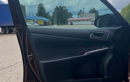 Toyota Camry, 2017 год, 2 300 000 рублей, 14 фотография