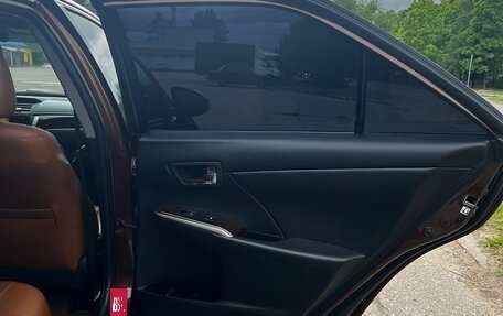 Toyota Camry, 2017 год, 2 300 000 рублей, 10 фотография
