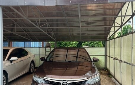 Toyota Camry, 2017 год, 2 300 000 рублей, 21 фотография