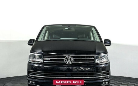 Volkswagen Multivan T6 рестайлинг, 2017 год, 4 600 000 рублей, 2 фотография