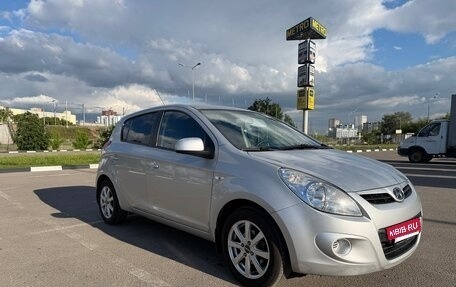 Hyundai i20 IB рестайлинг, 2010 год, 700 000 рублей, 3 фотография