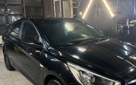 Hyundai Solaris II рестайлинг, 2014 год, 820 000 рублей, 11 фотография