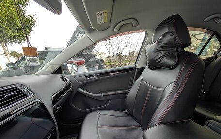 Volkswagen Jetta VI, 2018 год, 1 570 000 рублей, 3 фотография