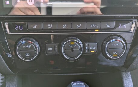 Volkswagen Jetta VI, 2018 год, 1 570 000 рублей, 29 фотография