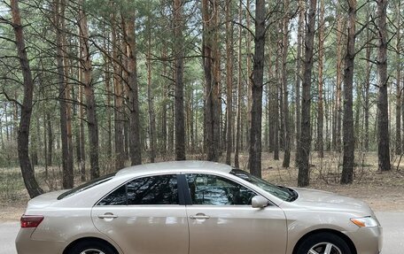 Toyota Camry, 2007 год, 750 000 рублей, 8 фотография