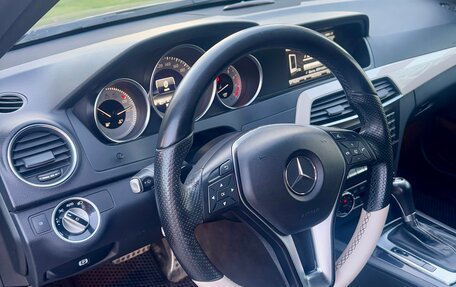 Mercedes-Benz C-Класс, 2012 год, 1 900 000 рублей, 10 фотография