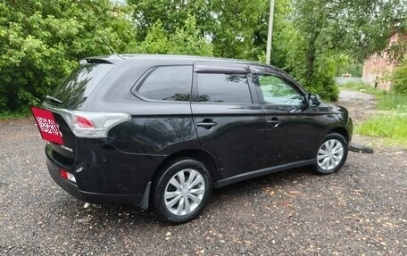 Mitsubishi Outlander III рестайлинг 3, 2013 год, 1 150 000 рублей, 6 фотография