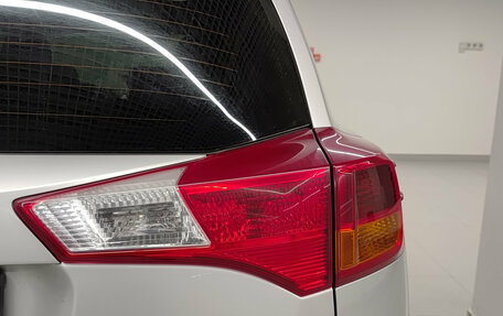 Toyota RAV4, 2013 год, 1 550 000 рублей, 9 фотография