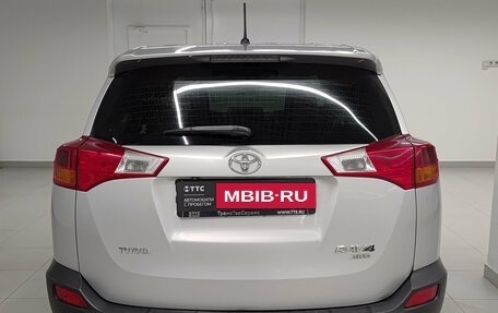 Toyota RAV4, 2013 год, 1 550 000 рублей, 6 фотография