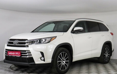 Toyota Highlander III, 2019 год, 3 747 000 рублей, 1 фотография