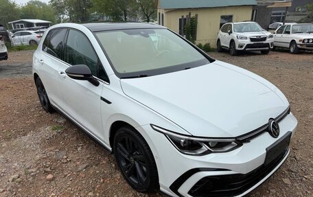 Volkswagen Golf VIII, 2022 год, 1 990 000 рублей, 1 фотография