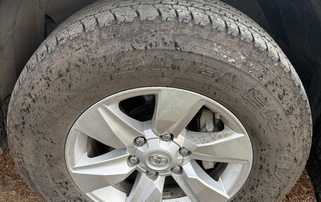 Toyota Land Cruiser Prado 150 рестайлинг 2, 2021 год, 5 690 000 рублей, 5 фотография