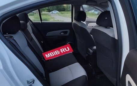 Chevrolet Cruze II, 2014 год, 650 000 рублей, 10 фотография