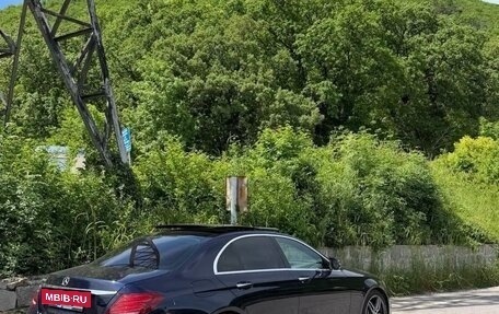 Mercedes-Benz E-Класс, 2016 год, 3 600 000 рублей, 4 фотография