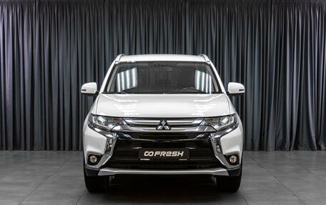 Mitsubishi Outlander III рестайлинг 3, 2015 год, 1 929 000 рублей, 3 фотография