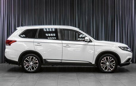 Mitsubishi Outlander III рестайлинг 3, 2015 год, 1 929 000 рублей, 5 фотография