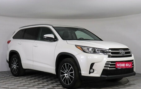 Toyota Highlander III, 2019 год, 3 747 000 рублей, 3 фотография