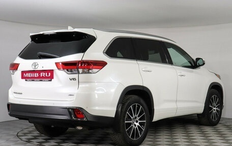 Toyota Highlander III, 2019 год, 3 747 000 рублей, 6 фотография