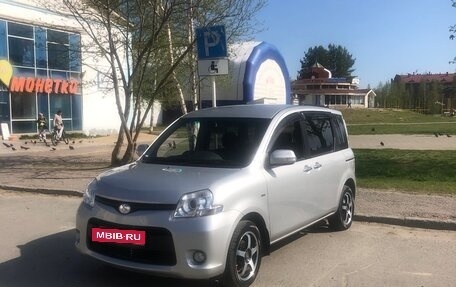 Toyota Sienta I, 2015 год, 1 280 000 рублей, 3 фотография
