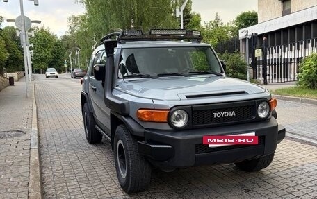 Toyota FJ Cruiser, 2012 год, 7 999 000 рублей, 3 фотография