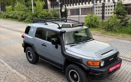 Toyota FJ Cruiser, 2012 год, 7 999 000 рублей, 4 фотография