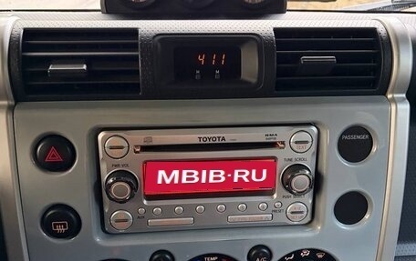 Toyota FJ Cruiser, 2012 год, 7 999 000 рублей, 15 фотография