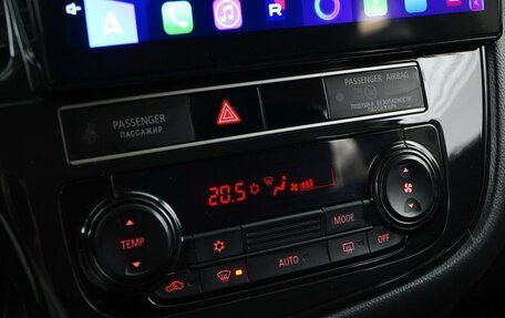 Mitsubishi Outlander III рестайлинг 3, 2018 год, 1 699 046 рублей, 16 фотография