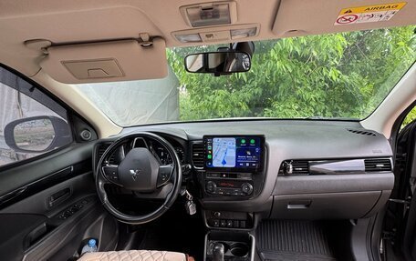 Mitsubishi Outlander III рестайлинг 3, 2019 год, 1 980 000 рублей, 9 фотография