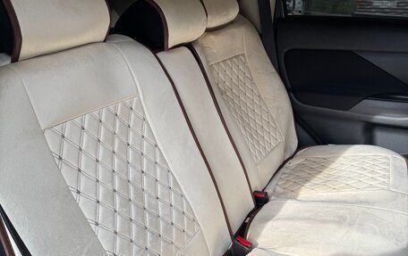 Mitsubishi Outlander III рестайлинг 3, 2019 год, 1 980 000 рублей, 8 фотография