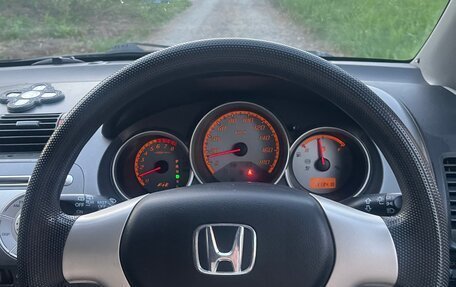 Honda Fit III, 2007 год, 550 000 рублей, 3 фотография