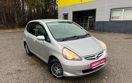 Honda Fit III, 2007 год, 550 000 рублей, 2 фотография