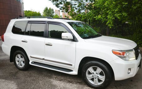 Toyota Land Cruiser 200, 2014 год, 3 000 000 рублей, 2 фотография