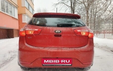 KIA Rio III рестайлинг, 2013 год, 699 000 рублей, 2 фотография
