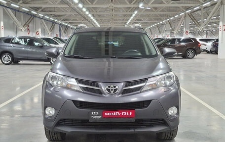 Toyota RAV4, 2015 год, 2 000 000 рублей, 2 фотография