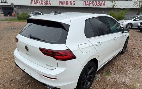 Volkswagen Golf VIII, 2022 год, 1 990 000 рублей, 4 фотография