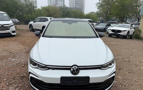 Volkswagen Golf VIII, 2022 год, 1 990 000 рублей, 2 фотография