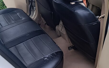 Toyota Corolla, 2005 год, 600 000 рублей, 13 фотография
