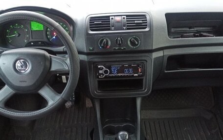 Skoda Fabia II, 2013 год, 470 000 рублей, 2 фотография