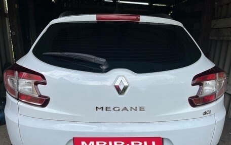 Renault Megane III, 2014 год, 950 000 рублей, 2 фотография