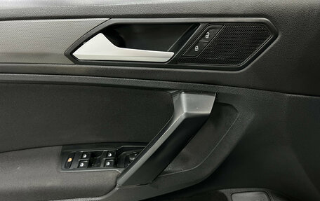 Volkswagen Tiguan II, 2018 год, 2 590 000 рублей, 7 фотография