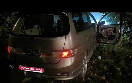 Toyota Gaia, 2002 год, 700 000 рублей, 22 фотография