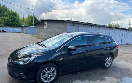 Opel Astra K, 2019 год, 1 450 000 рублей, 3 фотография