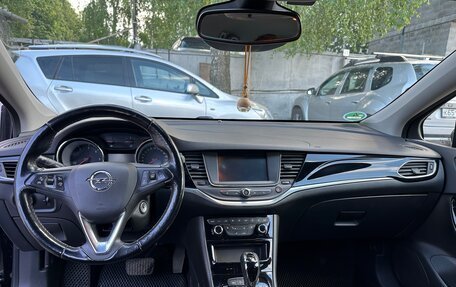 Opel Astra K, 2019 год, 1 450 000 рублей, 14 фотография