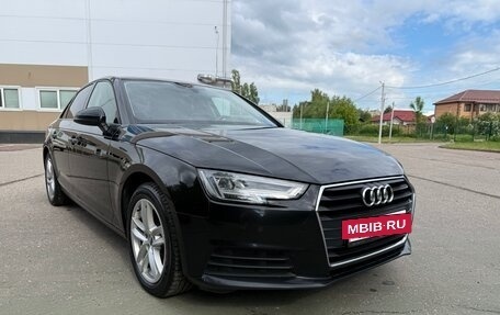 Audi A4, 2019 год, 2 500 000 рублей, 10 фотография