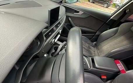 Audi A4, 2019 год, 2 500 000 рублей, 12 фотография