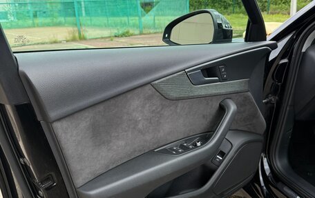 Audi A4, 2019 год, 2 500 000 рублей, 23 фотография