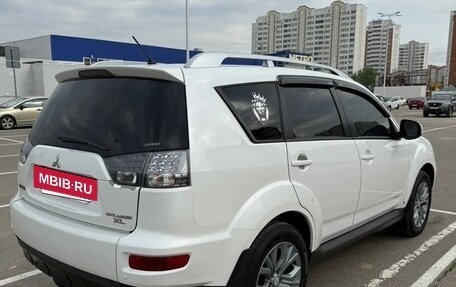 Mitsubishi Outlander III рестайлинг 3, 2010 год, 880 000 рублей, 3 фотография
