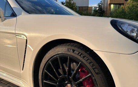 Porsche Panamera II рестайлинг, 2011 год, 3 200 000 рублей, 2 фотография