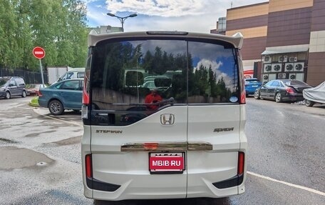 Honda Stepwgn IV, 2017 год, 2 300 000 рублей, 6 фотография